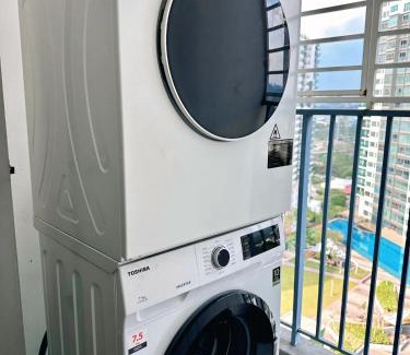 Sungai Buloh Apartment | Relax & Recharge in 3BR condo at The Zizz