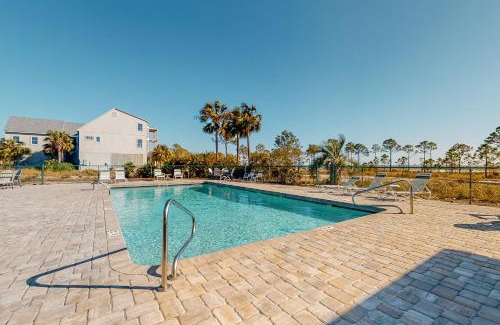 Dauphin Island House | Relax & Wave