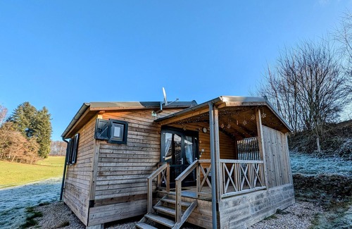 Fougerolles-Saint-Valbert Cottage | Relaxing chalet with spa and sauna near 1000 Ponds