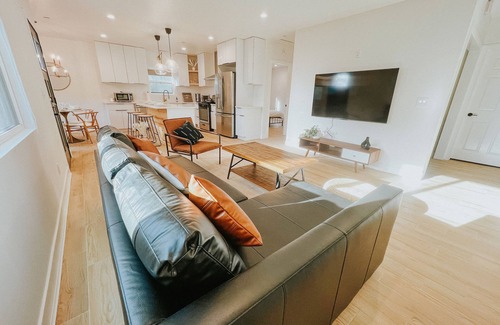 Altadena House | Relaxing 3/2 Rose Bowl, Pasadena, Hiking w Parking