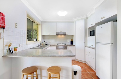 Boambee East House | Relaxing 3BR holiday home close to Sawtell, pet-friendly, large garden