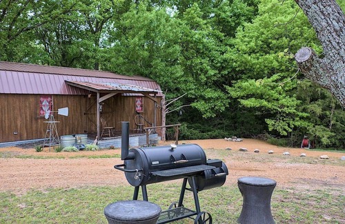 Farmersville Cabin | Relaxing Cabin with Private Lake and Plenty of Outdoor Activities