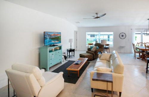 Port Charlotte House | Relaxing coastal home centrally located in Port Charlotte