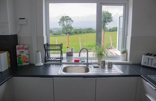 Penllergaer House | Relaxing & Cozy 3-bedroom home: Parking, Pets, PS4