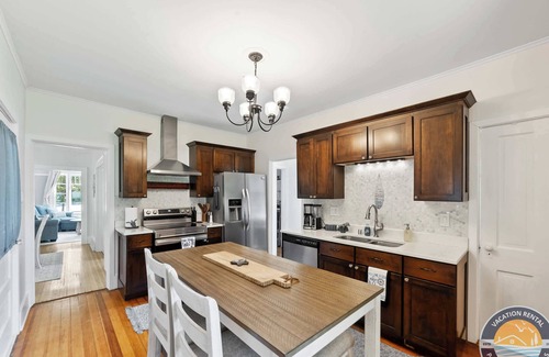 Williams Bay House | Relaxing Family Retreat in Williams Bay