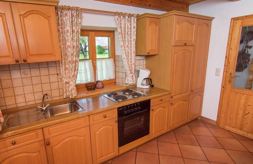 Uebersee House | Relaxing Family Stay in Feldwies