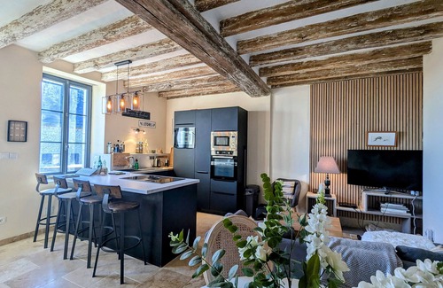 Saint-Cyran-du-Jambot Cottage | Relaxing stay in Berry near Zoo de Beauval