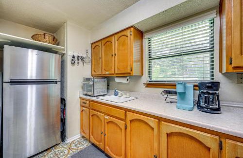Helotes Apartment | Relaxing Helotes Apt 7 Mi to UT at San Antonio!