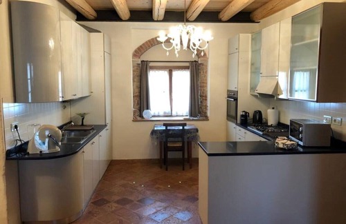 Ovest Apartment | Relaxing historic villa, cycle path to the city center, lake, Valpolicella