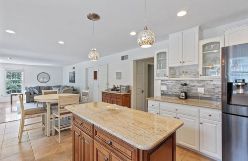 Dauphin House | Relaxing Mountain & Water Views w/a Pool -10 minutes to Harrisburg