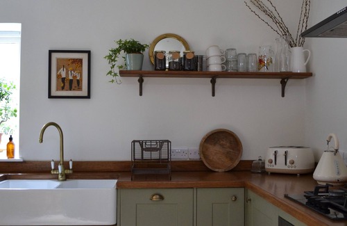 Sampford Brett Cottage | Relaxing retreat in an 1880's Chapel development, coastlines & national parks.