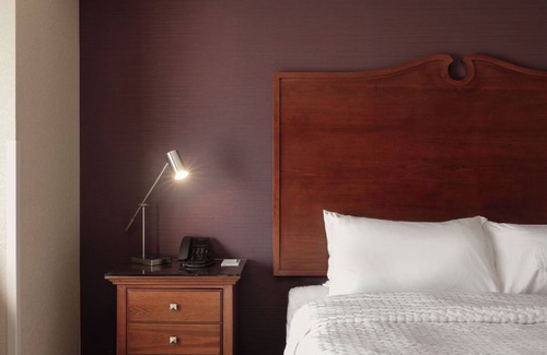 Parker Hotel | Relaxing Urban Escape with Cozy Beds, Calming Decor and Fitness Center