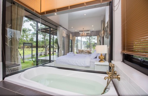 Suan Phueng Hotel | Release Pool Villa Resort