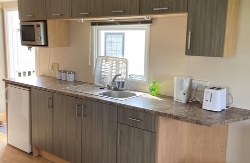 Seasalter House | Remarkable 2-Bed Holiday home in Whitstable