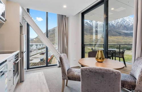 Frankton Apartment | Remarkables Garden Apartment 305 | Wall to Ceiling Mountain Views | Private Balcony | Modern and Immaculate