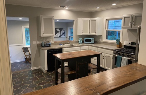 Delmar Cottage | Remodel Cottage with Pond on Three Acres