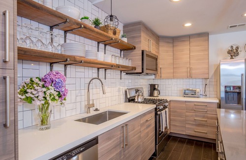 Clairemont House | Remodeled Home Private Yard, Pool Hot Tub & Covered Patio Near Beaches!