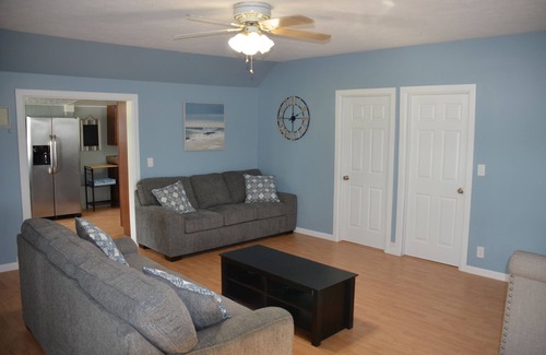 Town of Richmond Cottage | Remodeled Lake House