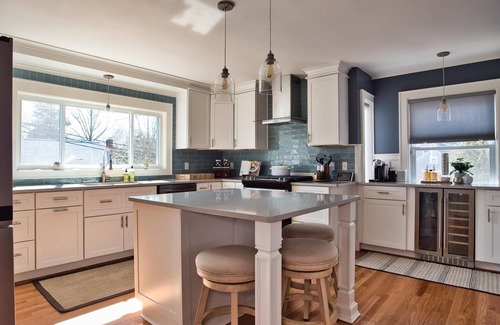 Dartmouth House | Remodeled Seaside Village Retreat, 5-minute walk to village center