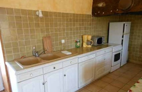 Villac Cottage | Remote House with Terrace, BBQ, and Garden - Pets Allowed