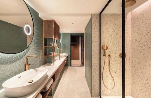 Burgwallen Nieuwe Zijde Hotel | Renaissance Amsterdam Hotel