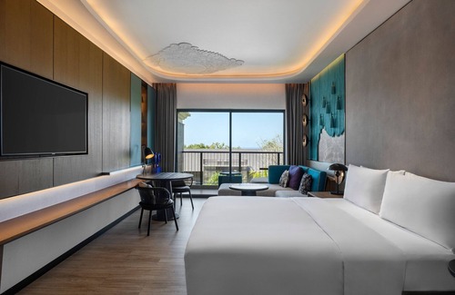Kampial Hotel | Renaissance Bali Nusa Dua Resort