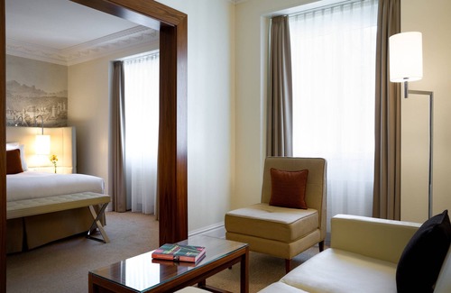 Lucerne Hotel | Renaissance Lucerne Hotel