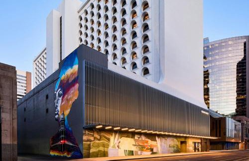 Downtown Phoenix Hotel | Renaissance Phoenix Downtown Hotel