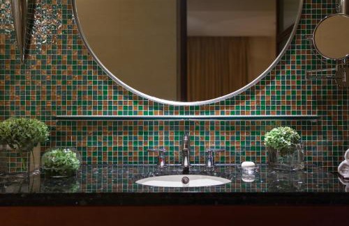 Wuchang Hotel | Renaissance Wuhan Hotel