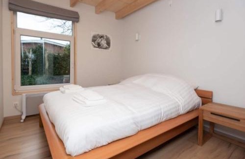 Renesse House | Renesse Holiday Home w Fireplace