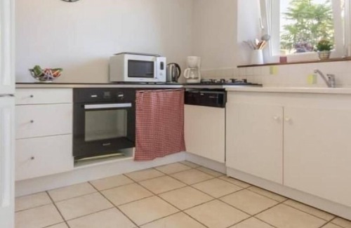 La Chebuette Cottage | Renovated Home near Loire: Garden, Modern Amenities, 3 Bedrooms, Close to Nantes