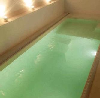 Guillena House | Renovación total post-covid Netflix, Piscina