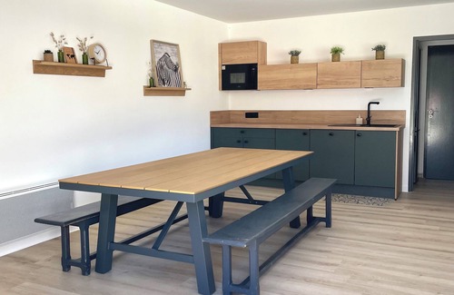 Puilboreau House | Renovated 19th century farmhouse 260m