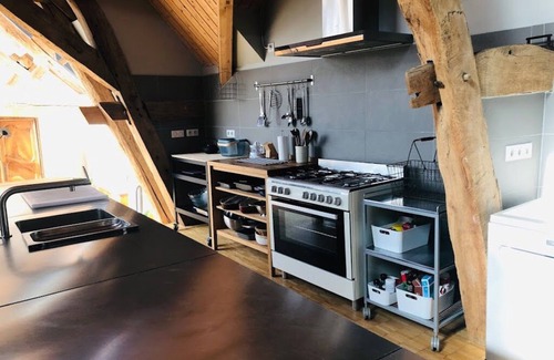 Givry House | Renovated accomodation in former 'chais' of Givry near local shops and vineyards