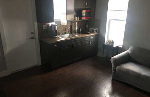 Flagami House | Renovated, Centrally Located, Private - Free WIFI/Parking