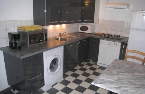 Tonnoy Cottage | Renovated Cobbler's Cottage with Terrace - Cozy Village Retreat near Nancy