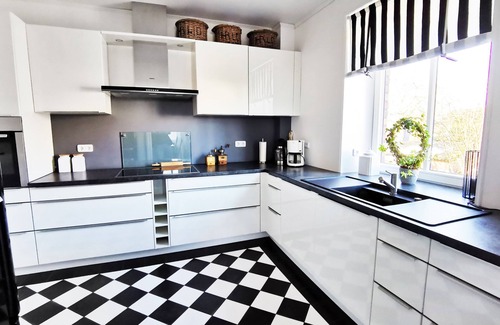 Neuengamme House | Renovated country house, stylishly furnished, located on the Elbe near the city