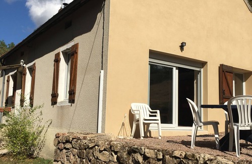 Vauclaix Cottage | Renovated farmhouse