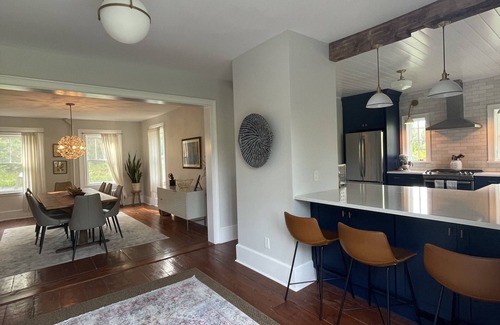 Saugerties House | Renovated Farmhouse With Catskill Mountain Views