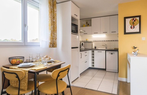 Saint-Brevin-l'Ocean Apartment | Renovated, bright apartment near beach with parking