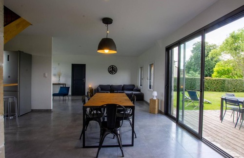 Lavalade Cottage | Renovated house with air conditioning, terrace and parking in Capdrot