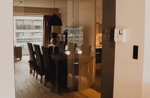 Knokke Apartment | Renovated luxury flat in center 300m from the beach