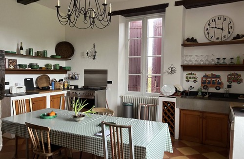 Fargues-sur-Ourbise House | Renovated medieval Château surrounded by truffle trees in SW France.