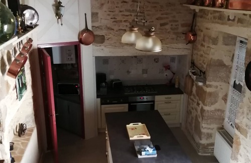 Assier House | Renovated old house 140m2 with park and private swimming pool