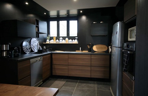 Andilly House | Renovated old house of 280m² near La Rochelle, sleeps 12, swimming pool