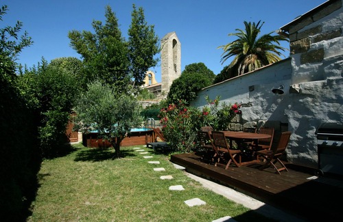 Lunel House | Renovated old house with swimming pool (15mn from beaches)