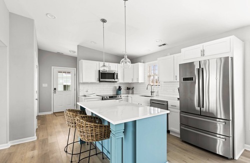 Sharps House | Renovated River House l Private Beach and Dock l Unforgettable Views