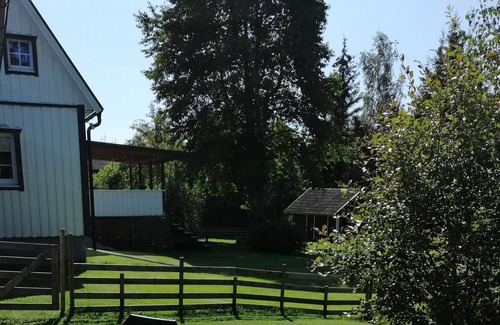 Gardsjo Apartment | Renovated 2 bedroom-appartment next to Swedish woods and Skagern Lake.