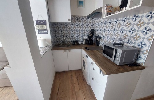 Argeles Plage Apartment | Renovated Studio with AC, Pool & Private Parking, 500m from the Beach
