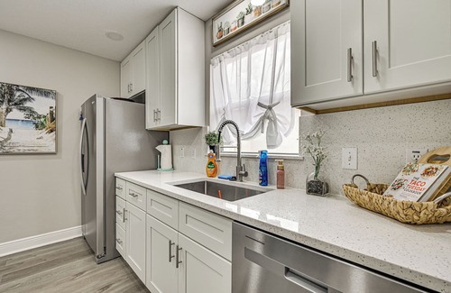 Lady Lake Cottage | Renovated Villa Btwn Lake Sumter & Spanish Springs